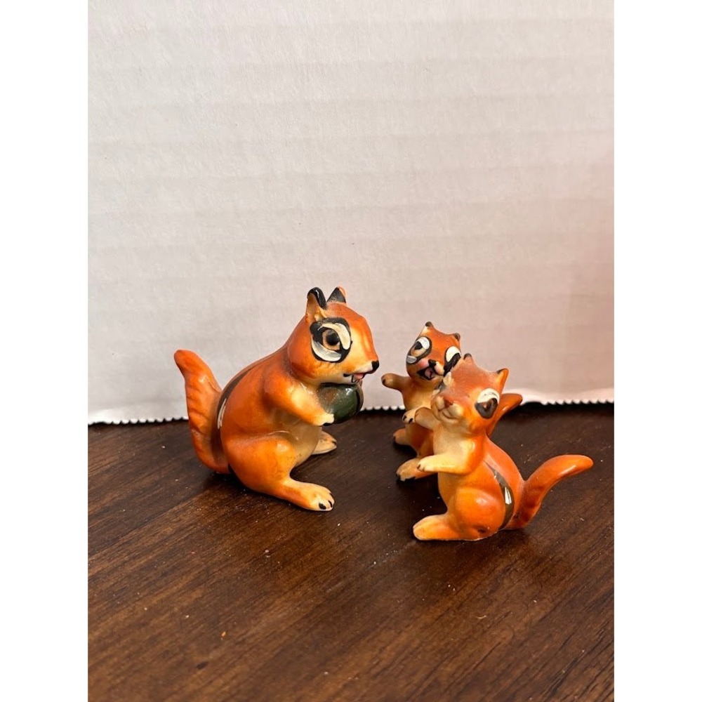 Vintage Miniature Ceramic Squirrel Chipmunk Family Figurines Hand Painted Lot 3